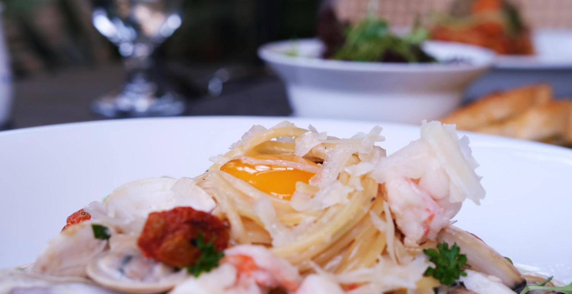 The Bloom Classic - Hotel And Bistro Ханой Екстер'єр фото