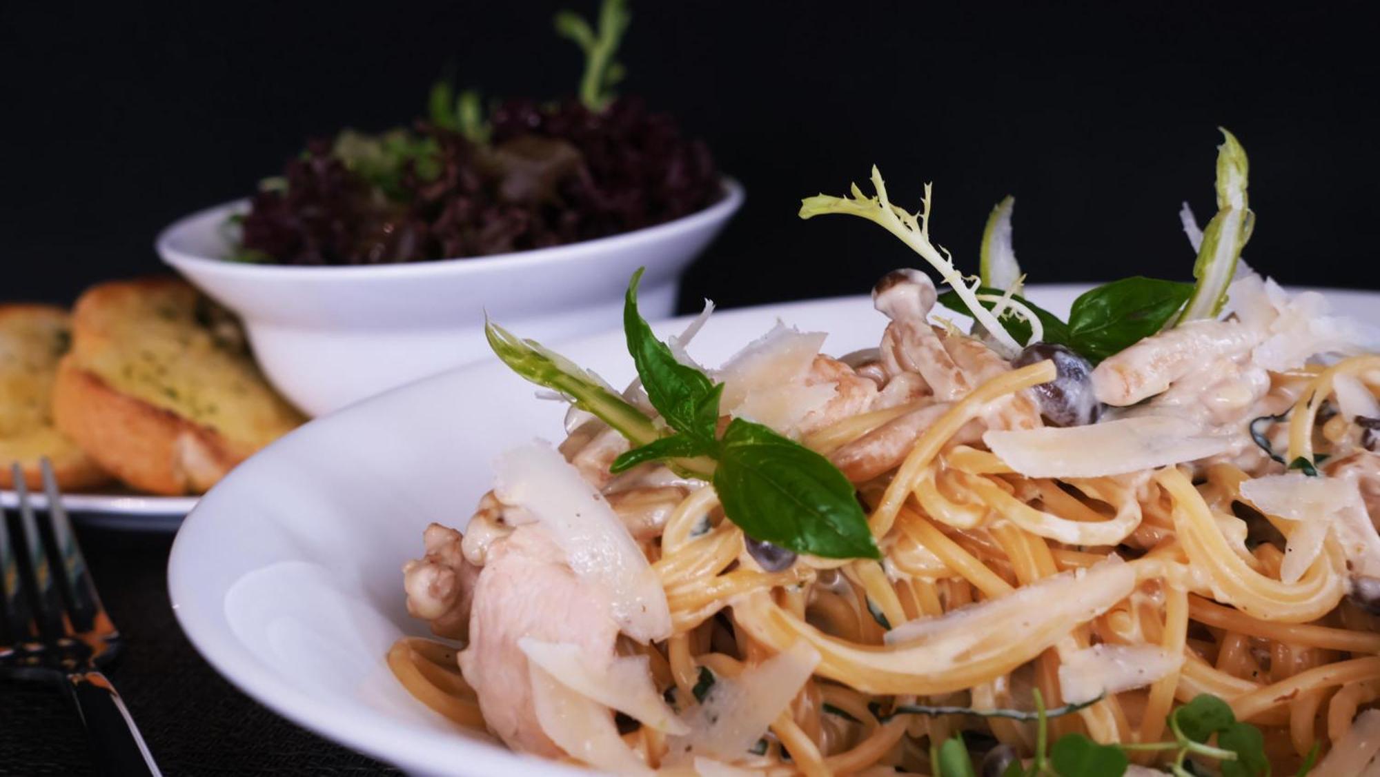 The Bloom Classic - Hotel And Bistro Ханой Екстер'єр фото