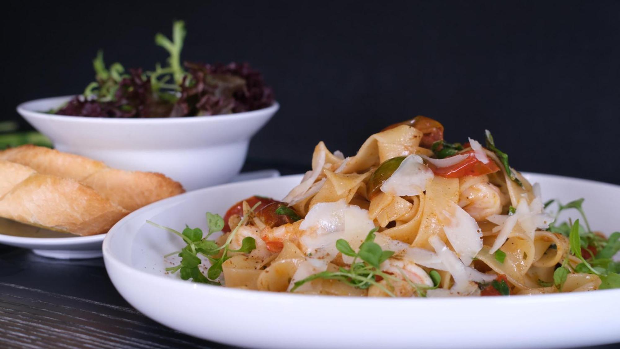 The Bloom Classic - Hotel And Bistro Ханой Екстер'єр фото