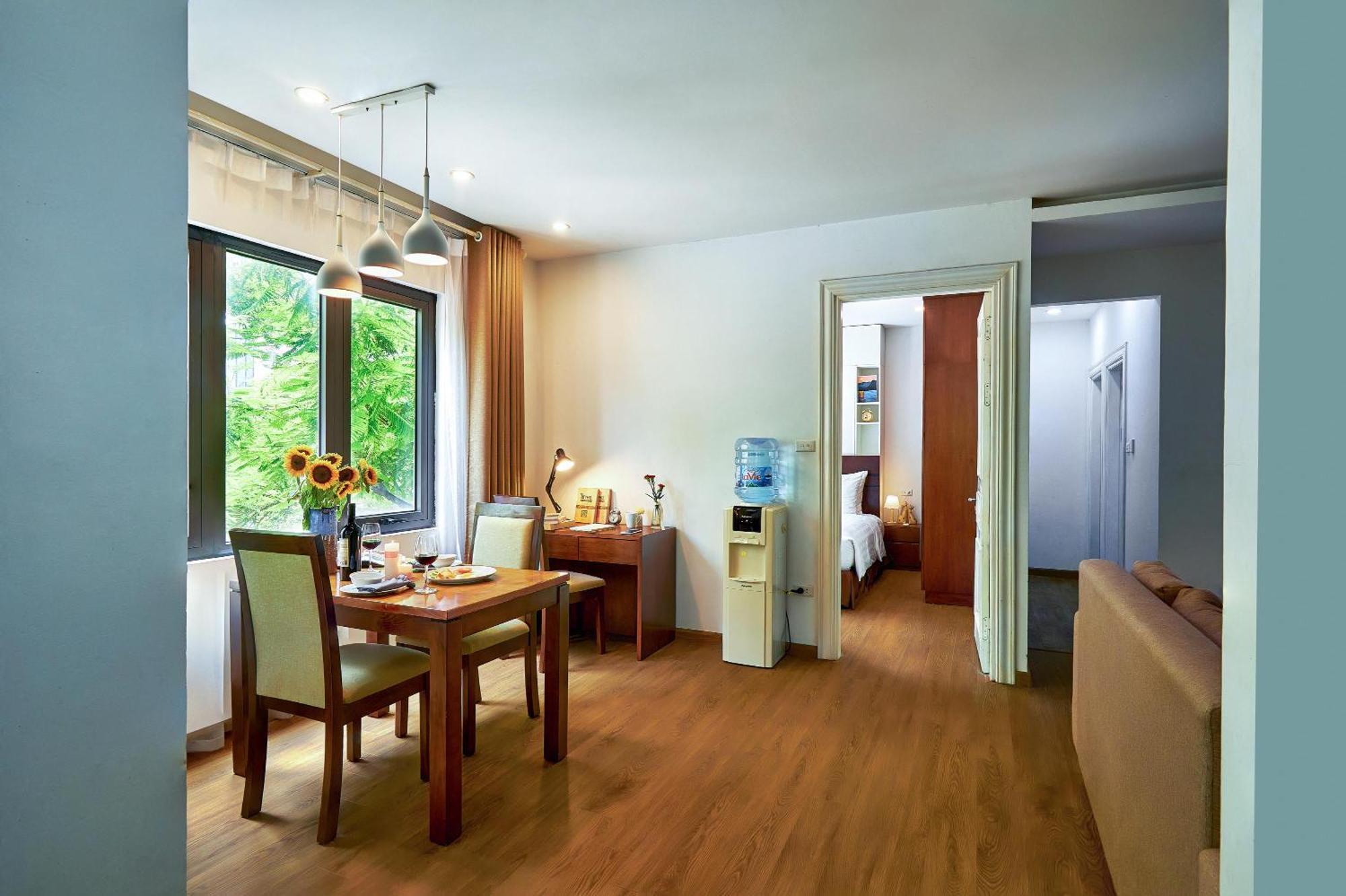 The Bloom Classic - Hotel And Bistro Ханой Екстер'єр фото